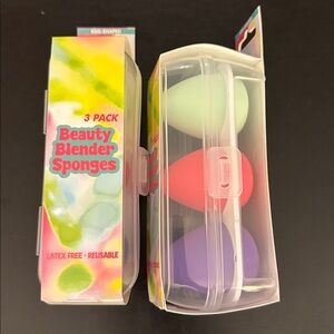 Beauty Blender Sponges 3-Pack in case Pink Purple Mint colored New in Packaging